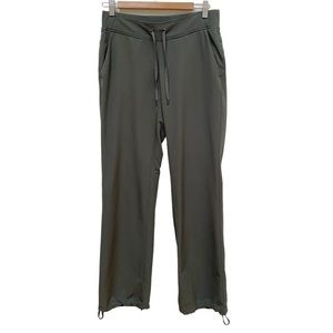 Athleta Midtown Trouser Jogger Green Size 6 Activewear Pockets